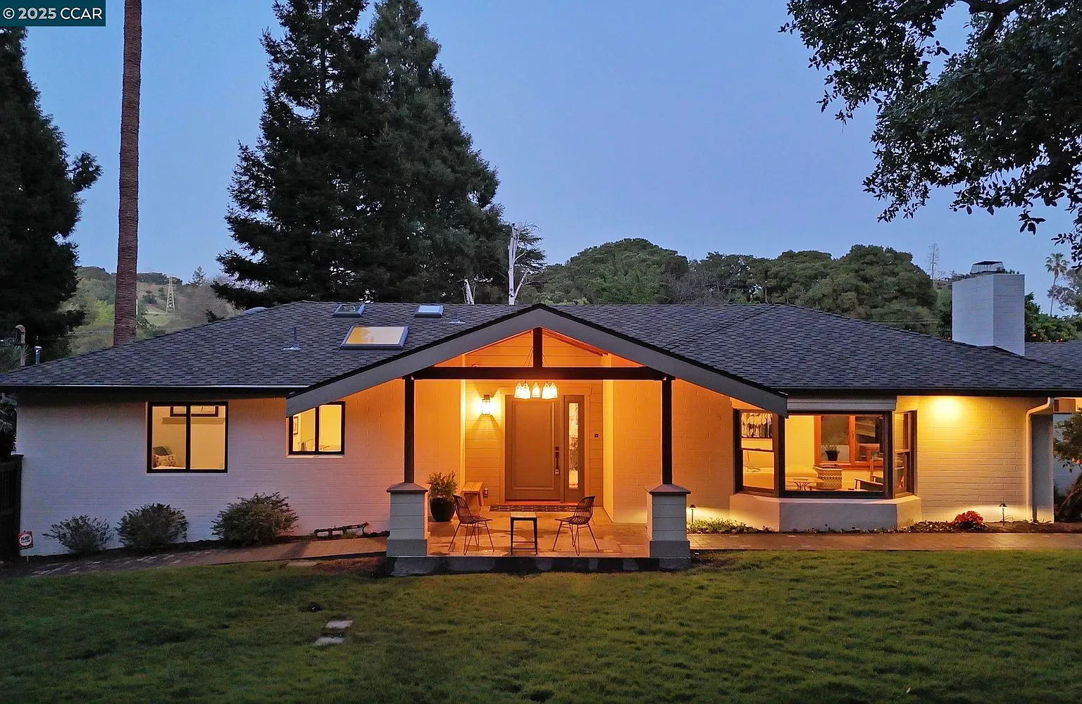 4421 Canyon Way photo 1