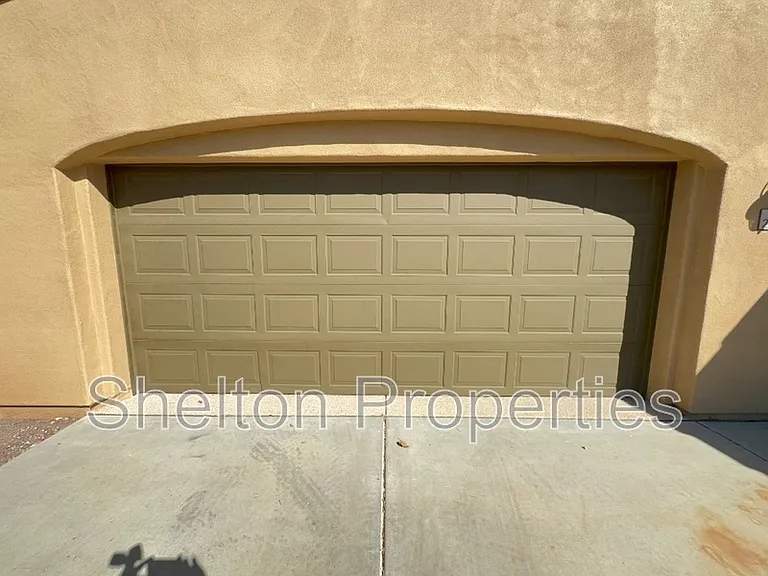 20877 W Court St — Photo 21