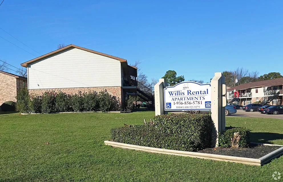 Building Photo - 203 E Watson Dr
