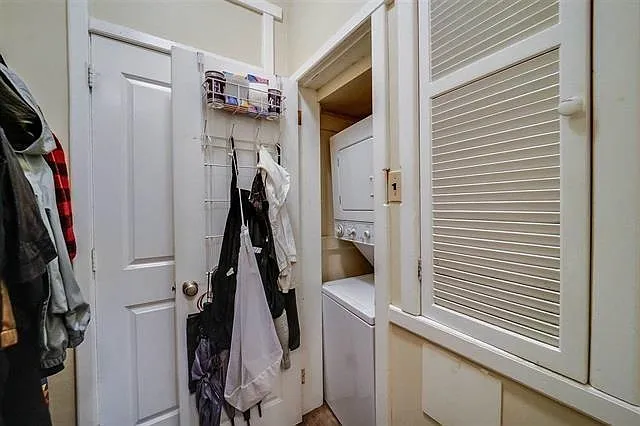 1228 Park Ave #3R — Photo 9