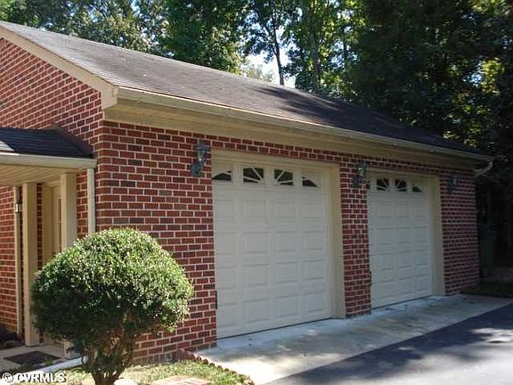 4th image of 3920 Traylor Dr