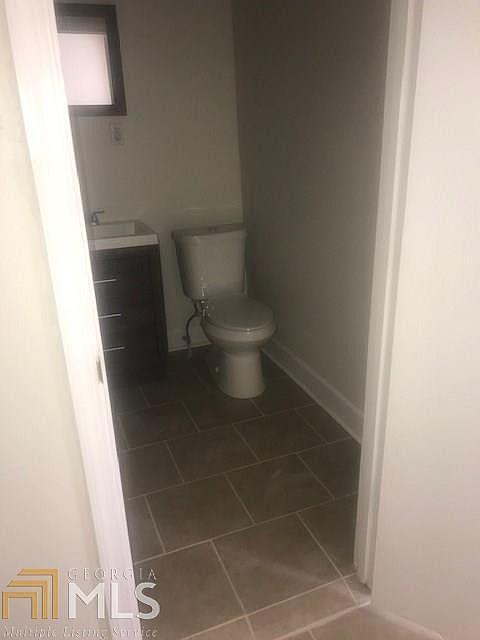 1st image of 599 Woodland Ave