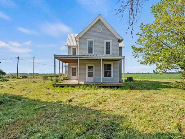 2420 220th St, Mount Pleasant, IA 52641