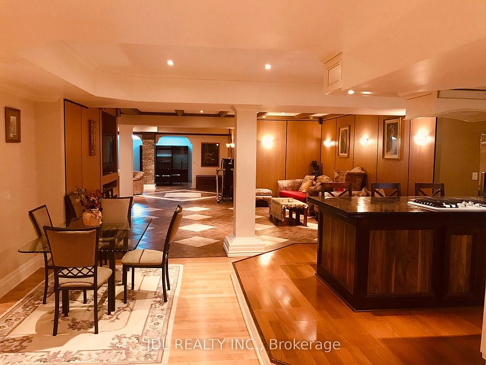 1st image of 15 Lake Woods Dr