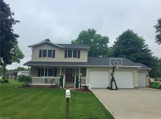 528 Dale Ave NW, Bolivar, OH 44612