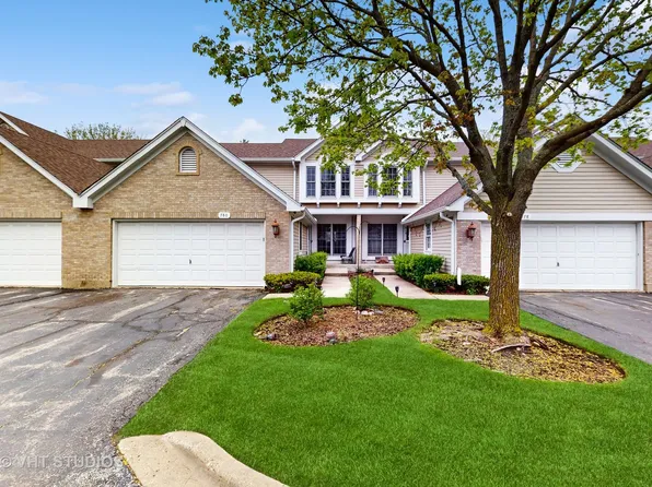 780 Regency Park Dr, Crystal Lake, IL 60014
