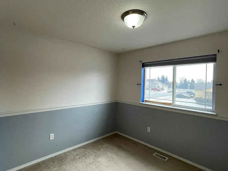 9517 E Princeton Ave — Photo 10