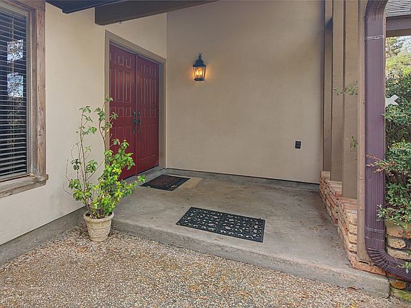 2nd image of 2700 Rhoda Rd