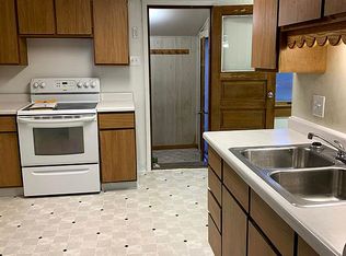 416 5th St SW, Chisholm, MN 55719