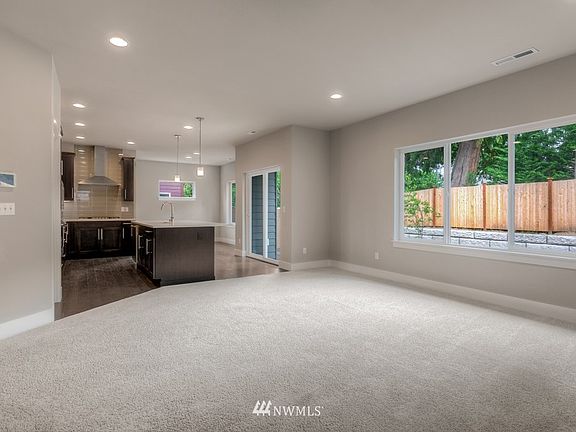 4th image of 14118 44th Drive SE #MC 7
