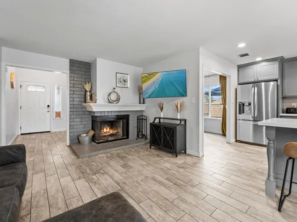 2614 Joshua Hills Dr, Palmdale, CA 93550