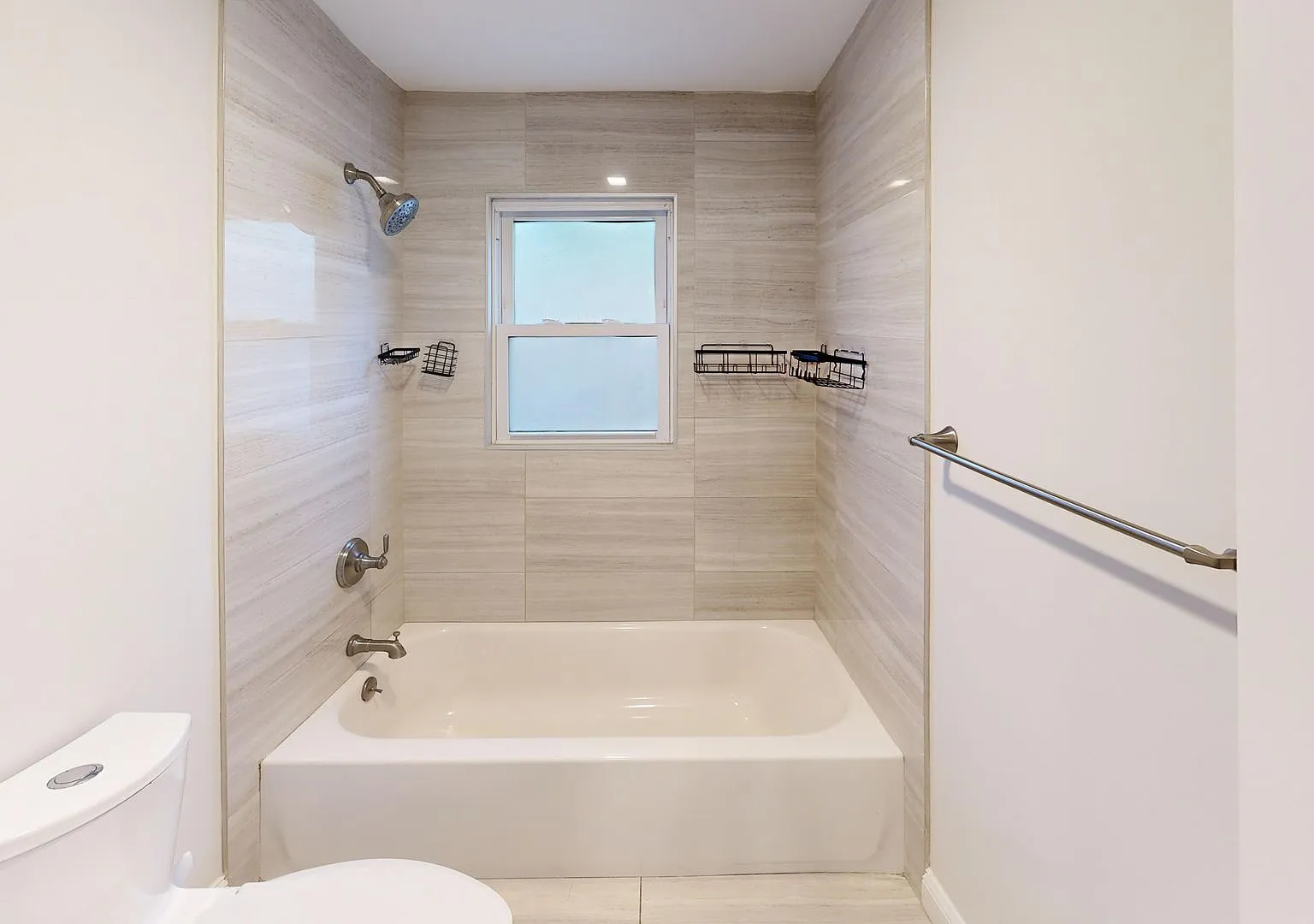 Room for rent in 3BR w/ All Utilities Included — Photo 3