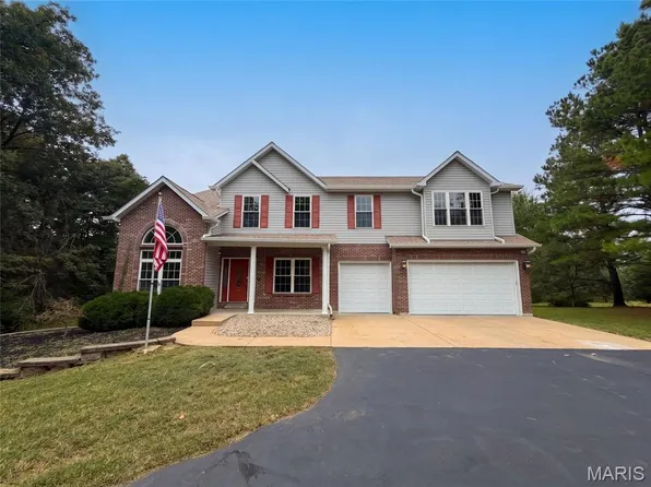 10107 Manassas Dr, Festus, MO 63028