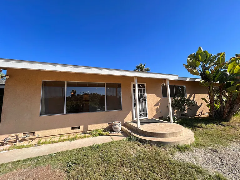 1626 York Dr — Photo 18