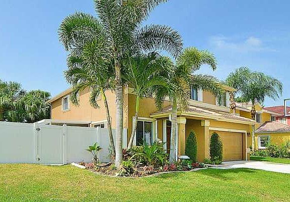 Home For Sale In Boca Springs