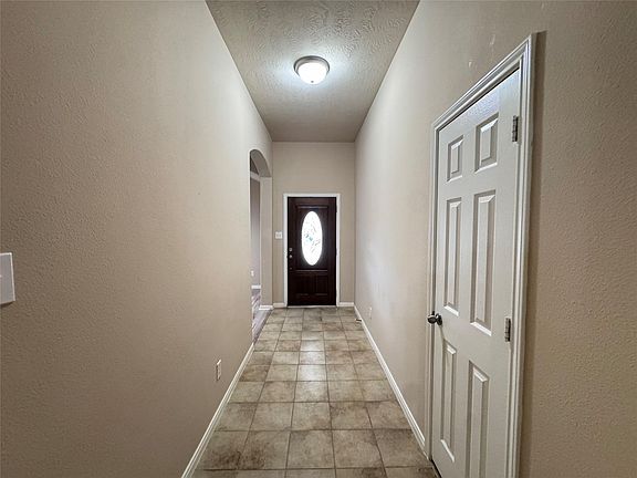 4th image of 25210 Ginger Ranch Dr