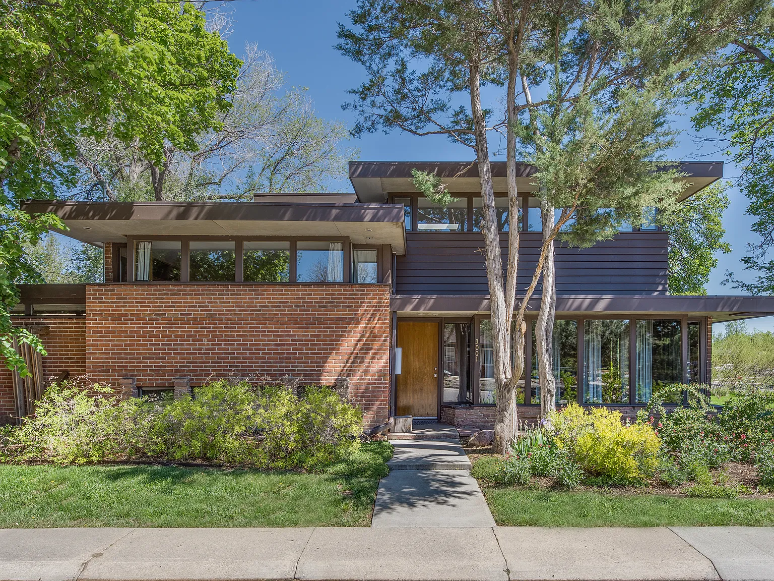 Forest St, Denver — Photo 1