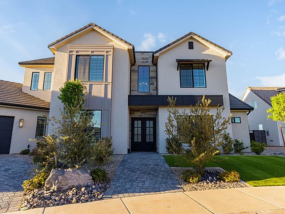 3rd image of 619 E Royal Ridge Dr