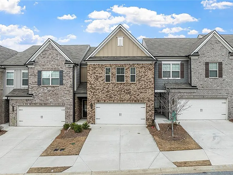 2502 Pearl Ridge Trce — Photo 1
