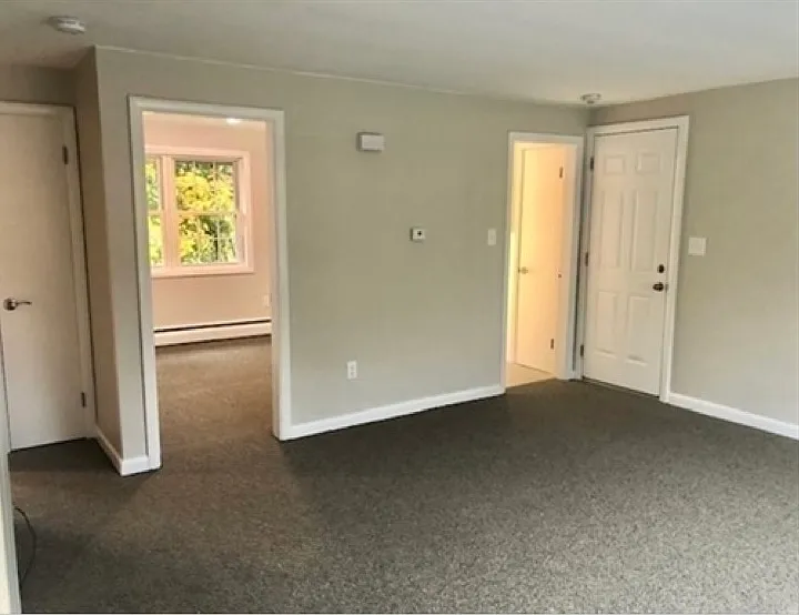 1 bed, 700 sqft, $1,875 — Photo 4