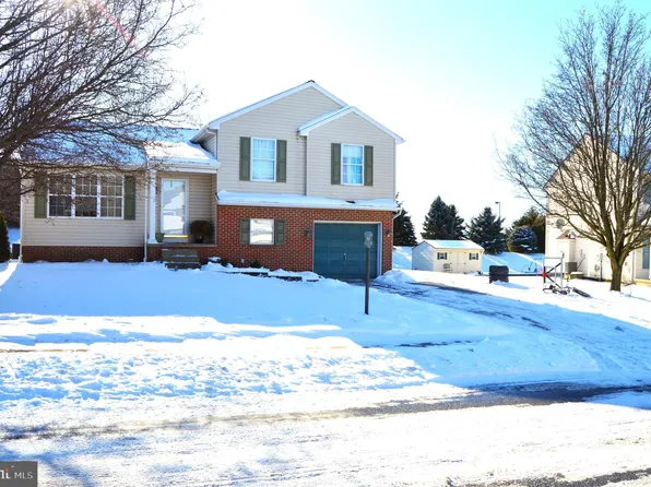 80 Beechwood Dr, Manchester, PA 17345
