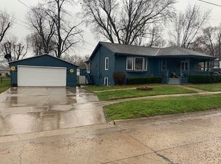 805 Nuckolls St, Glenwood, IA 51534