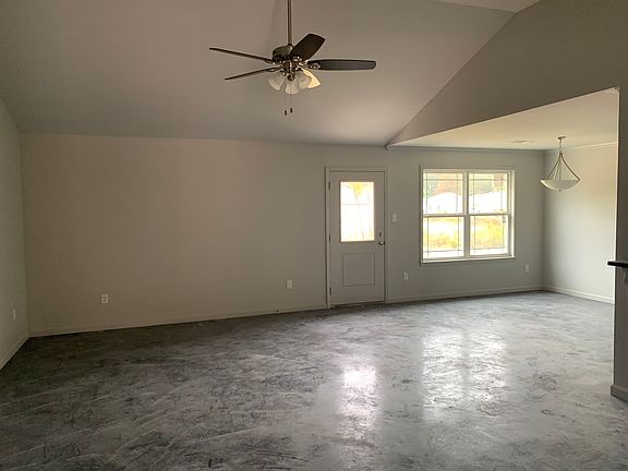 5th image of 5861 Heritage Heights Dr
