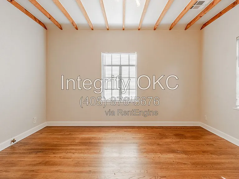 1828 Carey Pl — Photo 9