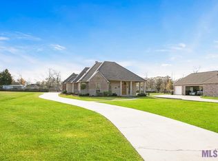 40365 Causey Rd, Gonzales, LA 70737