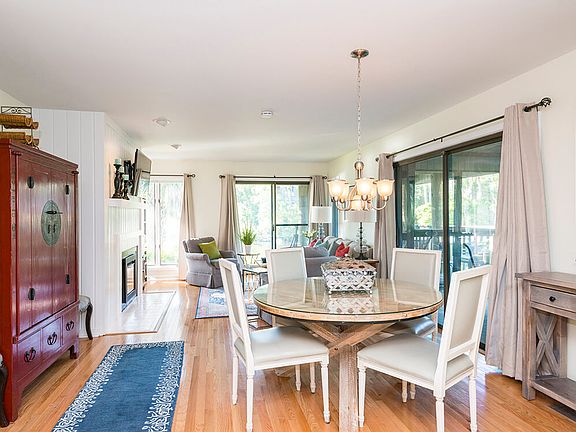 5th image of 4561 Park Lake Dr