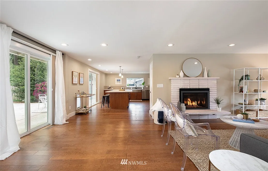 3 bed, 1500 sqft, $3,795 — Photo 4