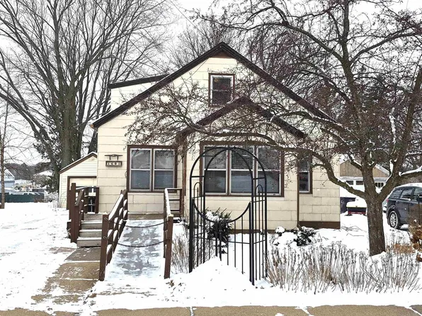 1604 South CEDAR AVENUE, Marshfield, WI 54449