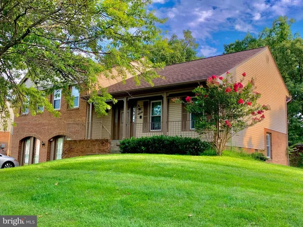 14704 Pinto Ln, Rockville, MD 20850