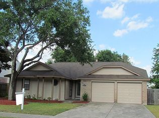 2709 Holly Springs Dr, Pearland, TX 77584