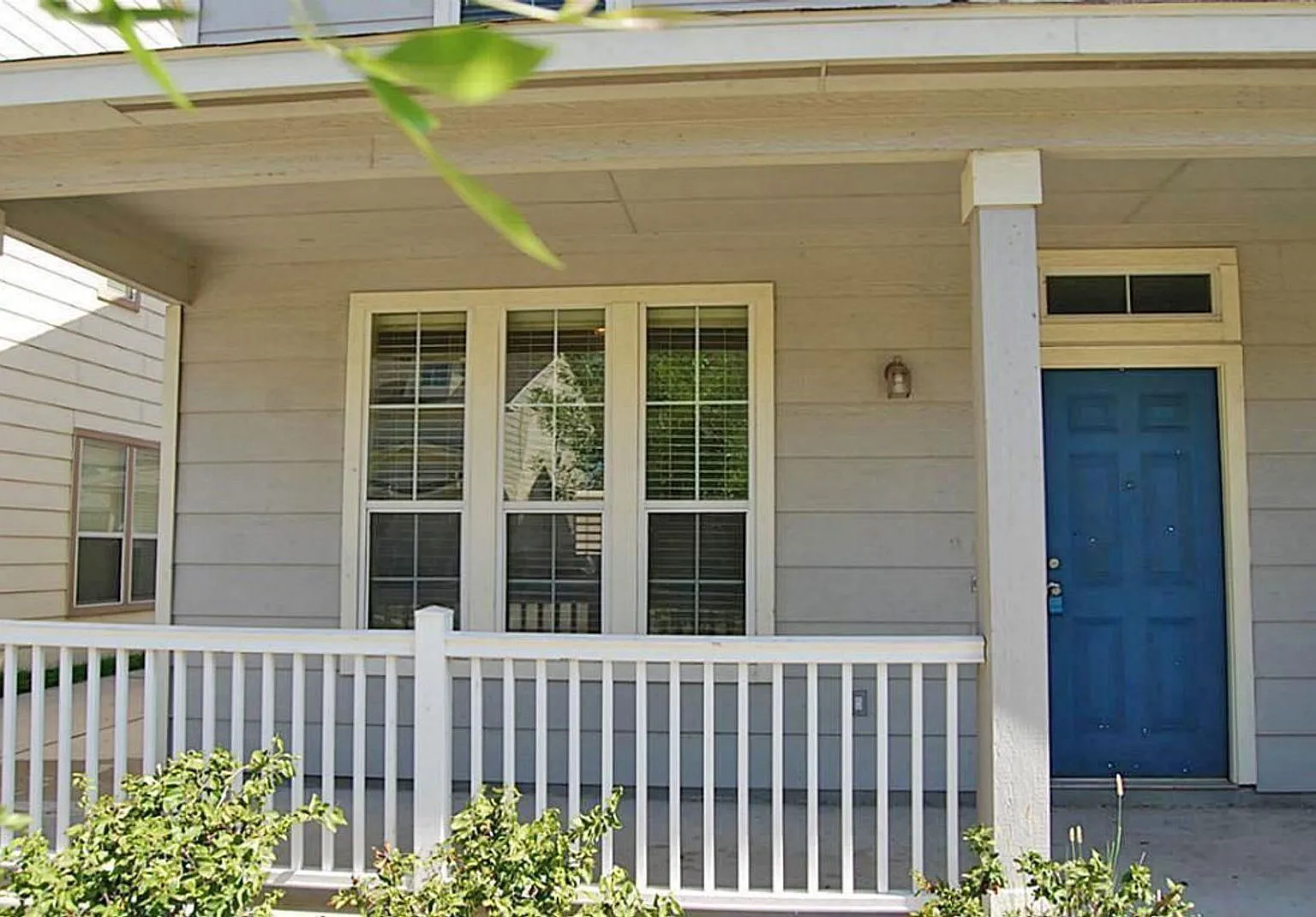 3 bed, 2.5 bath, 1440 sqft, $1,695 — Photo 2