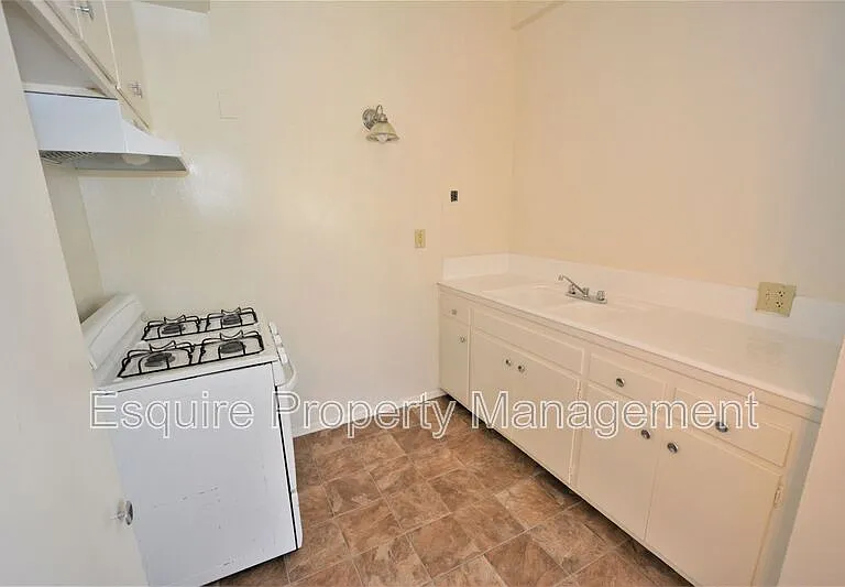 2050 N Ventura Rd #4 — Photo 8
