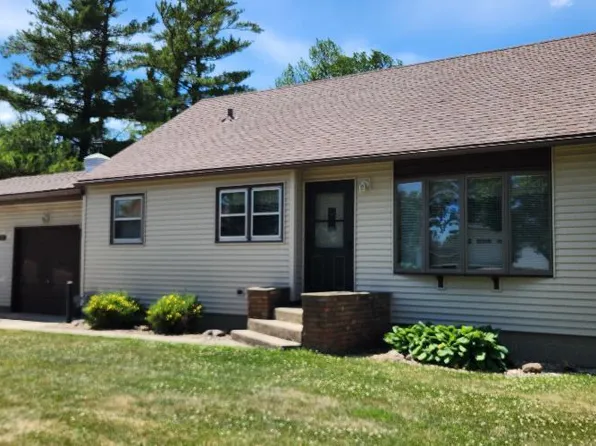 176 Powers Ave, Alden, MN 56009