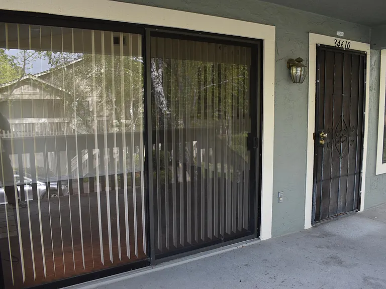 34610 Pueblo Ter — Photo 3