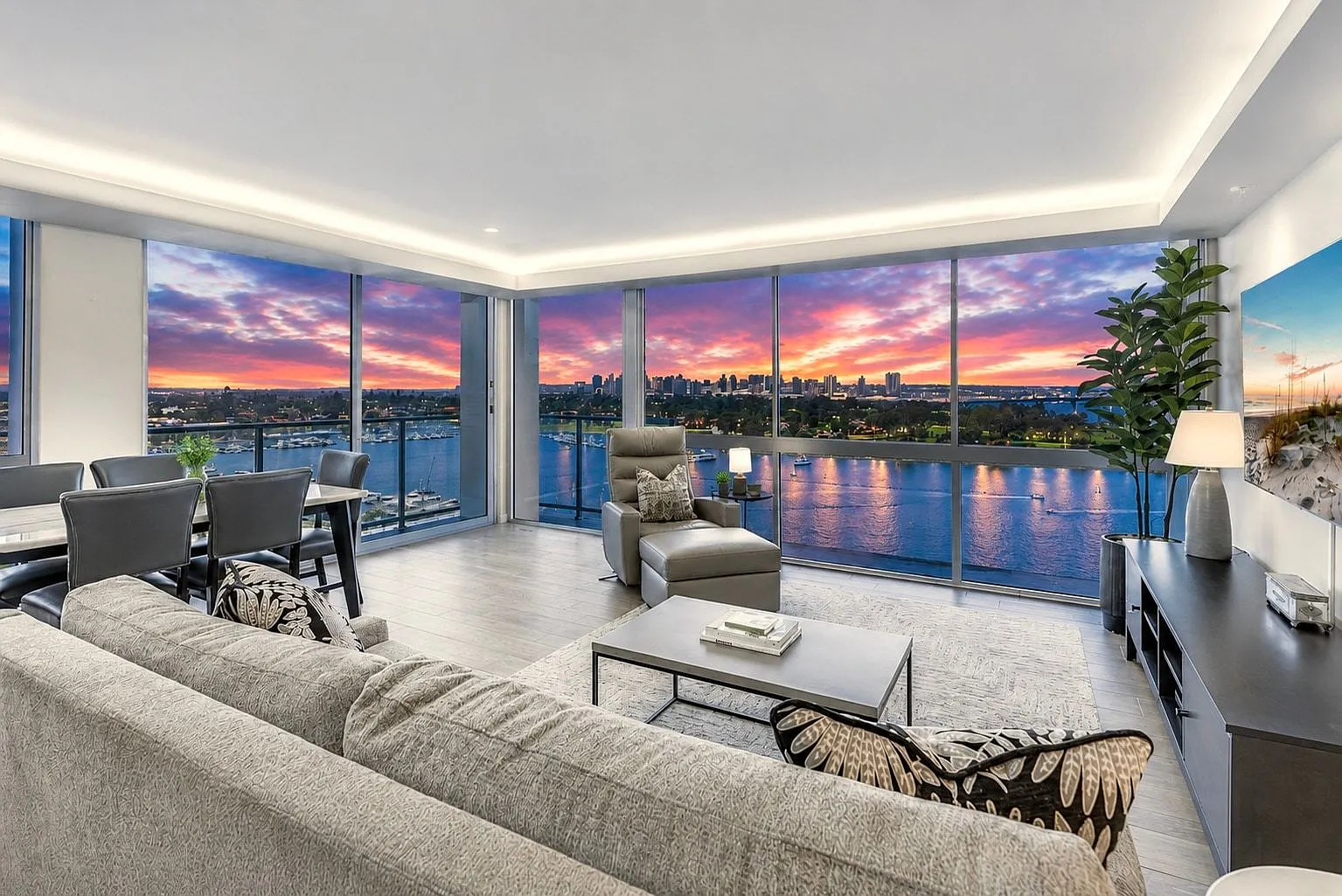 2 bed, 1330 sqft, $8,000 — Photo 4