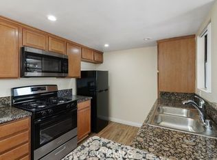 1313 Massachusetts Ave APT 203, Riverside, CA 92507