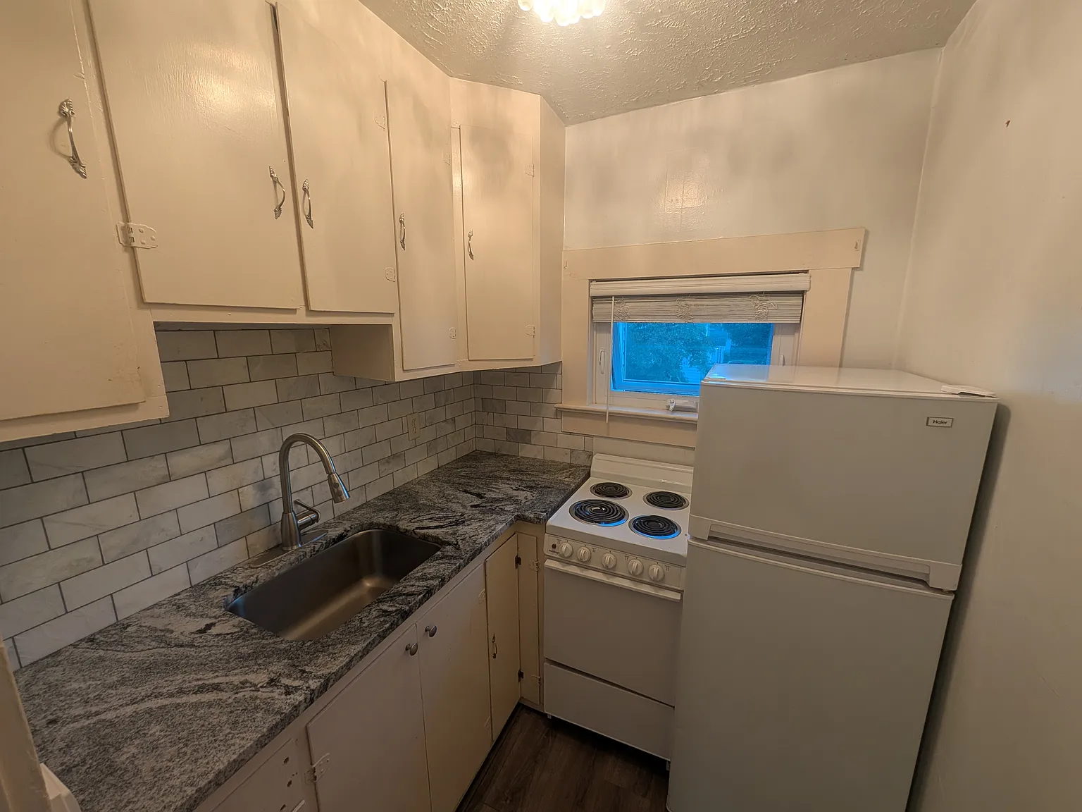 2 bed, 720 sqft, $1,250 — Photo 4