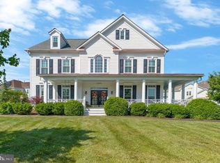 43801 Paramount Pl, Chantilly, VA 20152