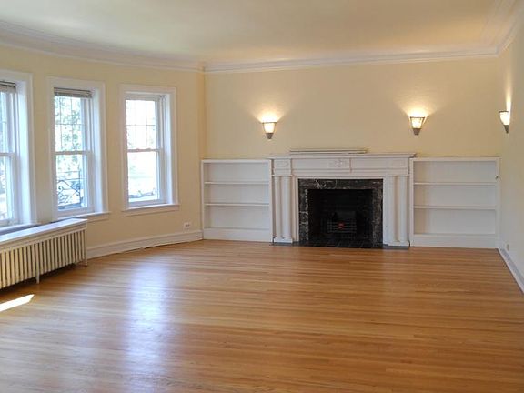 2nd image of 535 Hinman Ave #1A