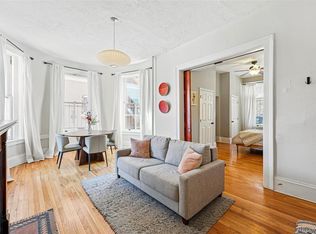 1136 N Logan St APT 2, Denver, CO 80203