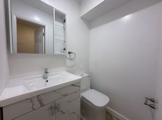 6136 233rd St #D, Oakland Gardens, NY 11364