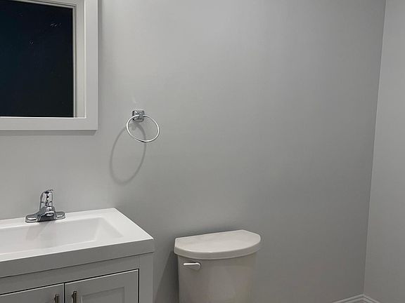 2nd image of 111 Chelsea Ave #111