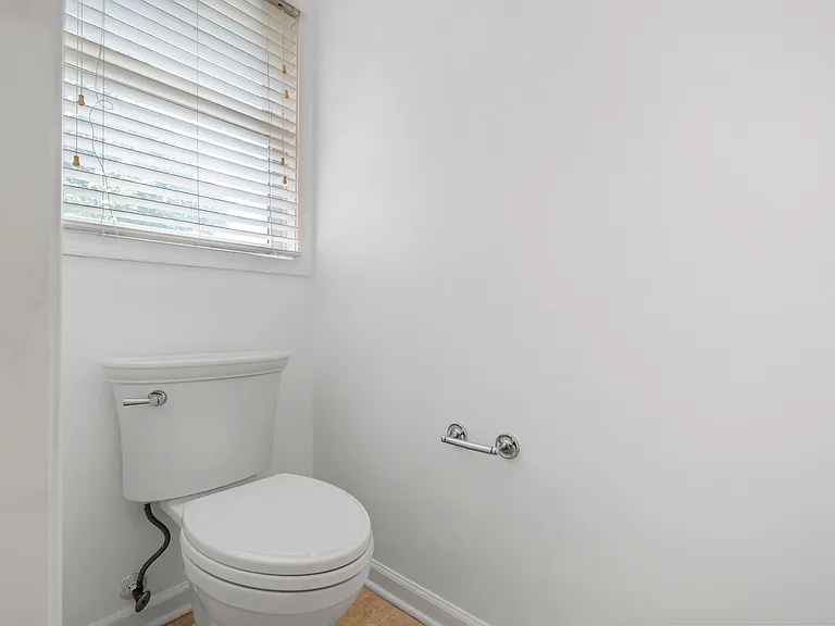 2 Oakline Ct — Photo 40