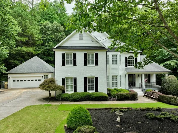 200 Windermere Estates Ct, Canton, GA 30114