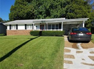 9418 Halls Ferry Rd, Saint Louis, MO 63136