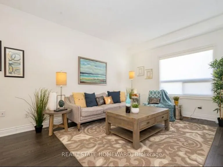 295 Gowan Ave E — Photo 2